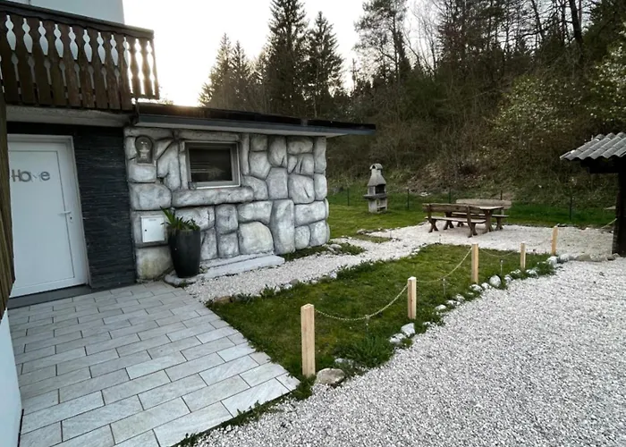 Riverhouse Apartment